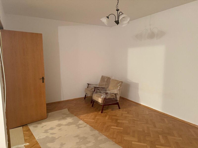 Bucurestii Noi, Pajura,