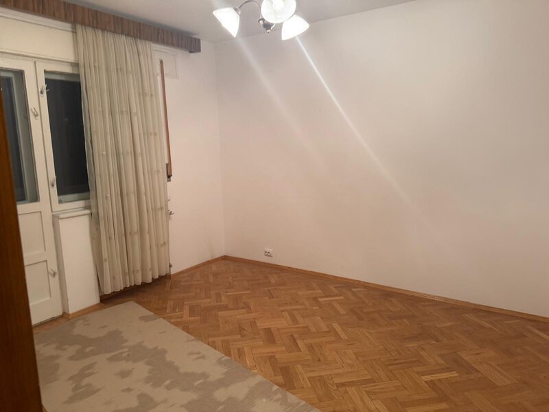 Bucurestii Noi, Pajura,